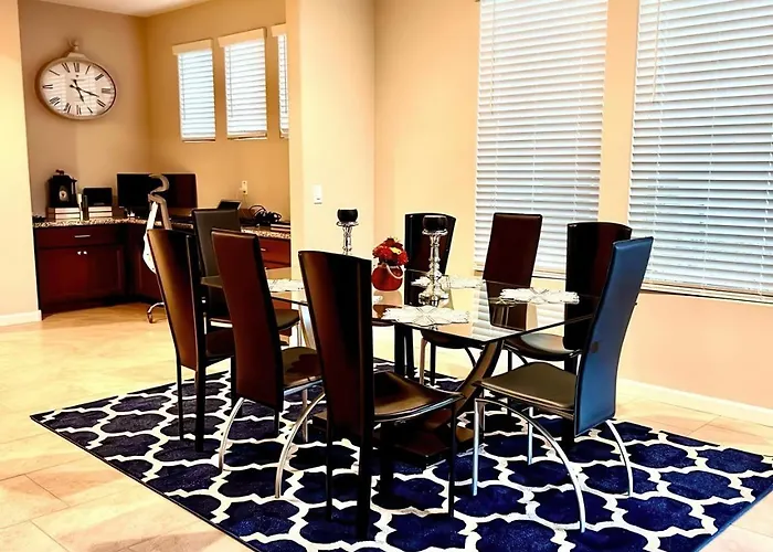 Upscale Desert Golf Pool Dining Hot Tub Holiday home Rio Verde